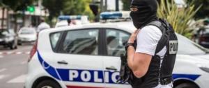 Allerta terrorismo in Francia: fermati altri 4 giovani. Nel mirino i mercatini di Natale