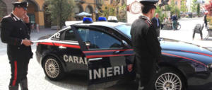 Acciuffati due rapinatori diciottenni: derubavano le coppiette all’Eur