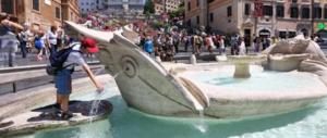 Barcaccia nel mirino (ancora): nomade sorpreso a rubare monetine nell’acqua