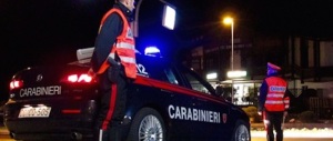 Pestaggio in un centro immigrati dopo il furto di un cellulare: feriti 4 africani