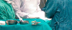 Sei interventi chirurgici per “sanare” un errore medico, ma la Asl non paga