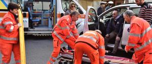 Travolge bici e pedoni: «Avevo il piede incastrato nell’acceleratore»
