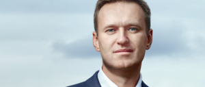 Russia, il blogger Navalny sfida Putin: mi candido alle presidenziali 2018 (video)