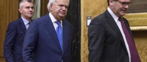 Prima tegola su Gentiloni. Verdini (a bocca asciutta) minaccia la sfiducia