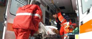 Curano l’otite del figlio con l’omeopatia: il bimbo ora è in coma