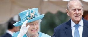 L’intero Regno Unito in apprensione per la salute della regina Elisabetta