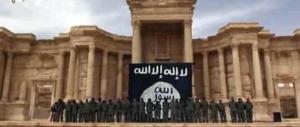 Non bastano i raid russi per salvare Palmira dalla furia islamica: l’Isis è in città