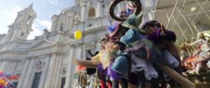 Roma, Befana triste senza bancarelle. Alemanno: «Colpa anche di Marino»