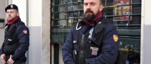Bomba contro Casapound: ipotizzato il tentato omicidio, stabile l’artificiere