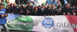 I militanti di Fratelli d'Italia dalla Calabria a Roma per manifestare