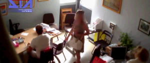 Pensione e indennità di accompagno al boss Galletta, finto malato: arrestato (video)