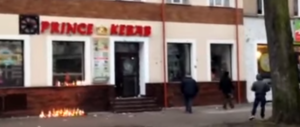 Venditori di kebab uccidono un 21enne. Ecco la reazione degli amici (VIDEO)