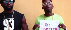 Niente concerti per il rapper Bello Figo che nei suoi testi prende in giro Mussolini (video)