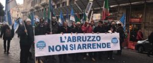 Dall'Abruzzo un urlo: «Non ci arrendiamo»