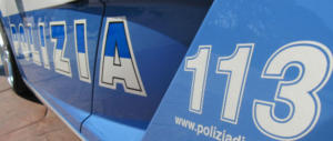 Spacciatore e rapinatore di negozietti armato di bastone: arrestato a Roma