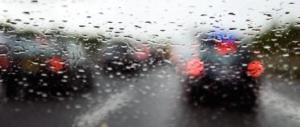 Torna il maltempo, è allerta temporali. Rinviato il Carnevale di Viareggio