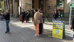 Salvini condannato per questo manifesto sui clandestini