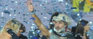 Isola dei famosi, finale boom. Meglio Raz dei “naufraghi” Renzi e Gentiloni