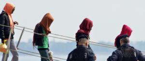 Minniti: “Rimpatriati ben 36 migranti”. Ma sono sbarcati in 181mila…