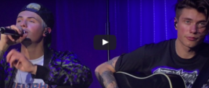 Benje & Fede, è mania: concerti e vendite boom, figurine e poster (video)