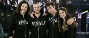 “Amici”, la finale: ha vinto Andreas. Secondo Riccardo. Boom di voti (video)