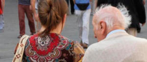 Badanti e colf, contratti più cari: rischio stangata per le famiglie?