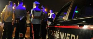 Orrore a Torino: colpisce la madre con un coltello durante un litigio familiare