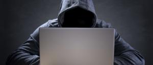 Hacker 20enni vendevano virus nel dark web, ora è caccia aperta ai clienti