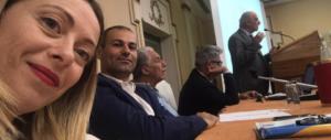 Meloni presenta le misure di FdI per la famiglia: “Puntiamo al reddito d’infanzia” (VIDEO)