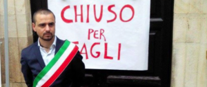 Sospesa vigilessa-colf, faceva la domestica durante l’orario di servizio