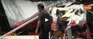 Cecina, aereo si schianta al suolo subito dopo il decollo: 5 feriti (VIDEO)