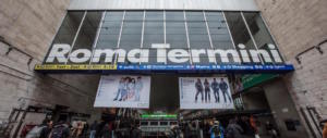 Bottiglie rotte brandite come armi: è l’ultima rissa tra immigrati nel Bronx di Termini
