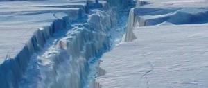Iceberg gigantesco (grande come la Liguria) è in distacco dall’Antartide