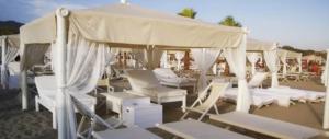 Mille euro per una giornata al mare: ecco le spiagge più costose d’Italia