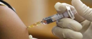 Vaccini, calano quelli obbligatori e le sanzioni: ecco cosa prevede il dl emendato
