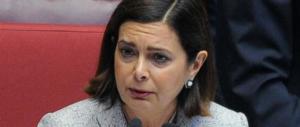 Laura Boldrini evita il processo, ma il Gip la stronca: «La sovranità non si cede»