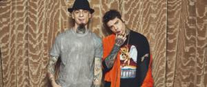 Fedez e J-Ax si “dividono”: i comunisti col Rolex cambiano strategia