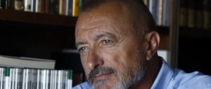 Lo scrittore Pérez-Reverte: aveva ragione la Fallaci e non gli idioti che erano contro