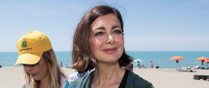 Vacanza blindata per la Boldrini: spiaggia riservata e scorta dei corazzieri
