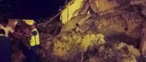 Terremoto a Ischia, due vittime e 39 feriti. Si scava per salvare due bimbi