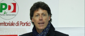 Non si dimette per non perdere il vitalizio: bufera sul senatore Pd Cuomo