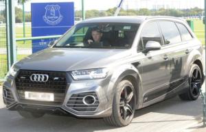 Rooney alla guida della sua vettura