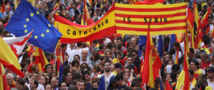 Barcellona, gli unionisti in piazza: «Siamo noi la maggioranza silenziosa»