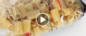 “Insetti nel pacco di pasta, guardate che schifo”: su Fb il video-denuncia