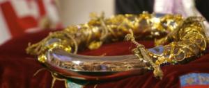 Reliquie rubate e fedeli in allarme: il culto dei “sacri resti” tra storia e superstizione