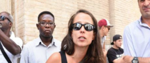 Intralciò lo sgombero dei migranti: denunciata la figlia di Padoan (video)