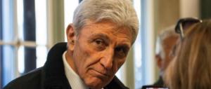 Bassolino sbatte la porta e se ne va: «Il Pd prende solo cazzotti»