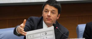 Renzi si dimette, ma poi cita Califano: “Non escludo il ritorno”