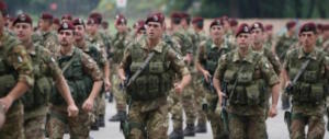 Cassino, il generale della Folgore scrive alla Pinotti: «Tolga i contributi all’Anpi»