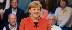 Merkel: «Un Fondo monetario europeo? Solo con la modifica dei trattati Ue»